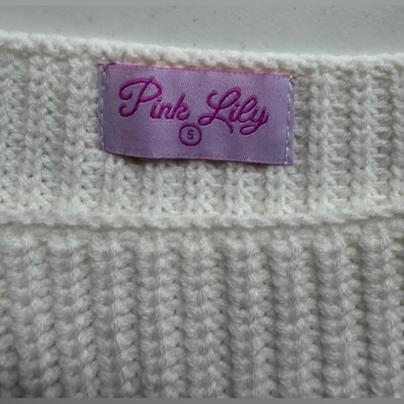 NWOT Pink Lily Off “Wanna Be With You” Cream Cropped Crochet Sleeves Sweater - Picture 9 of 11